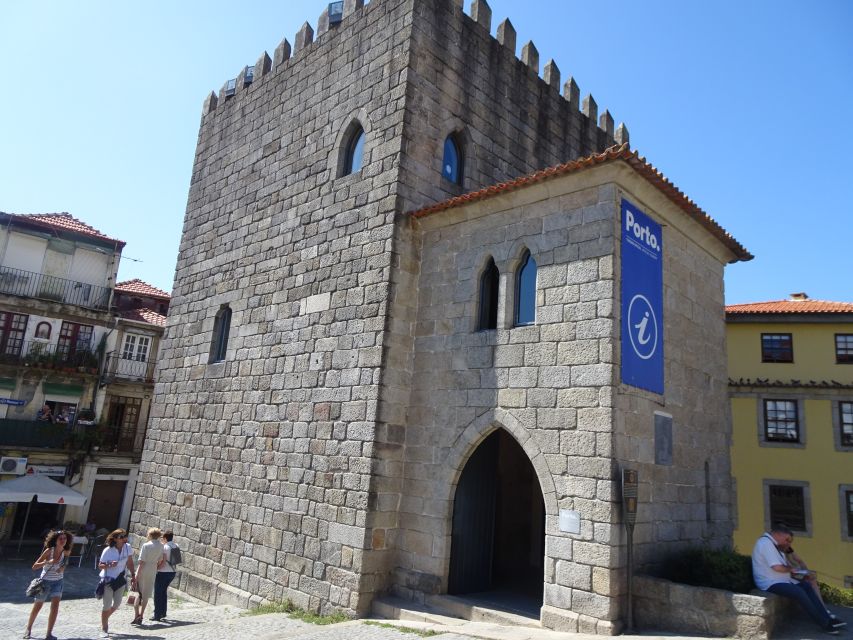 Porto Self-Guided Walking Tour and Scavenger Hunt - Pricing and Reservation