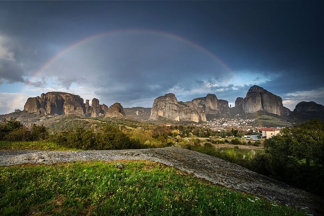 Private 2 Day Meteora Photo Tour From Athens by Train - Exploring Meteoras Landscape