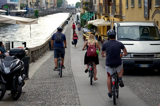 Private Bicycle Tour in Milan 3 Hours - Meeting and Pickup