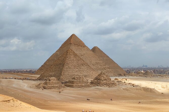 Private Giza Pyramids Tour, Sphinx With Camel Ride and Lunch - Giza Pyramids Exploration