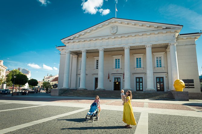 Private Photoshoot Tour in Vilnius - Tour Highlights