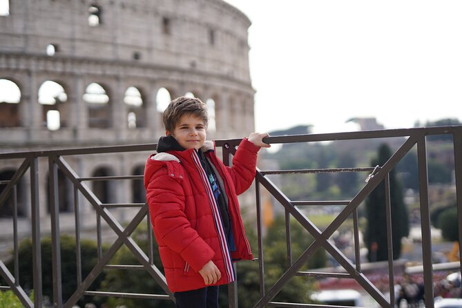 Professional Photoshoot in Rome - Maximum Travelers and Accessibility