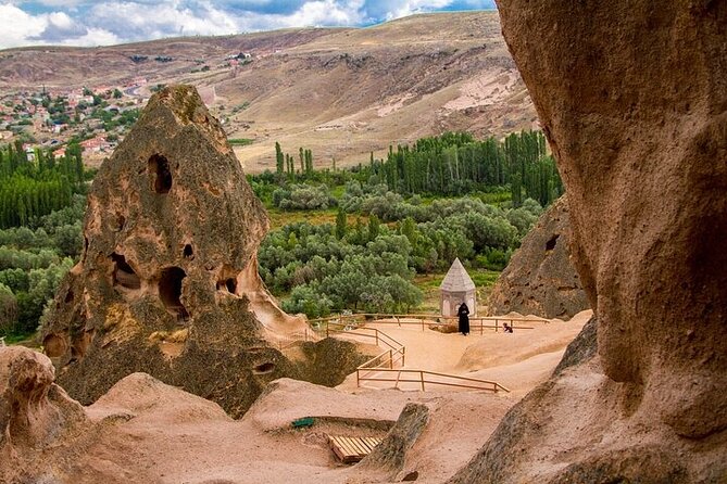 Red Valley Hiking and Underground City Tour - Meeting and Pickup Details