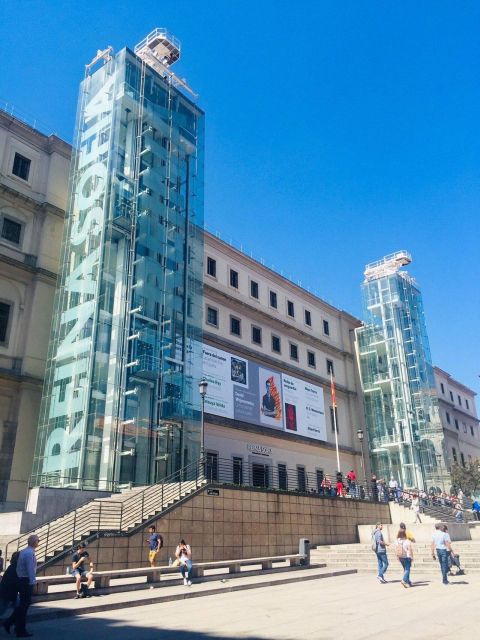 Reina Sofía Museum: Private Visit With Art Expert - Experience Highlights