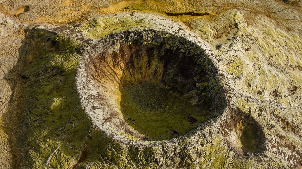 Reykjavik: Volcanic Craters Fly Over Tour by Helicopter - Highlights of the Experience