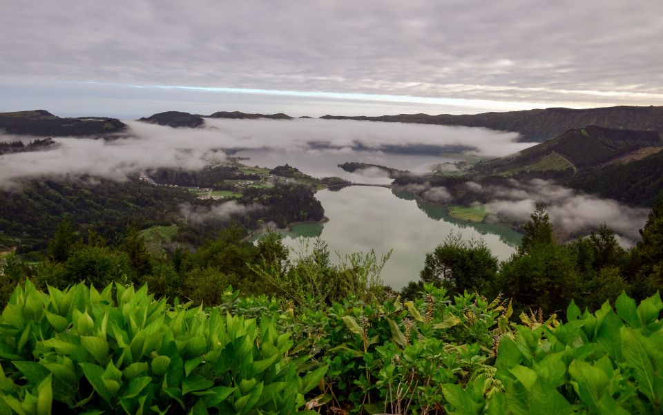 São Miguel Island: Full-Day Sete Cidades Tour - Scenic Stops