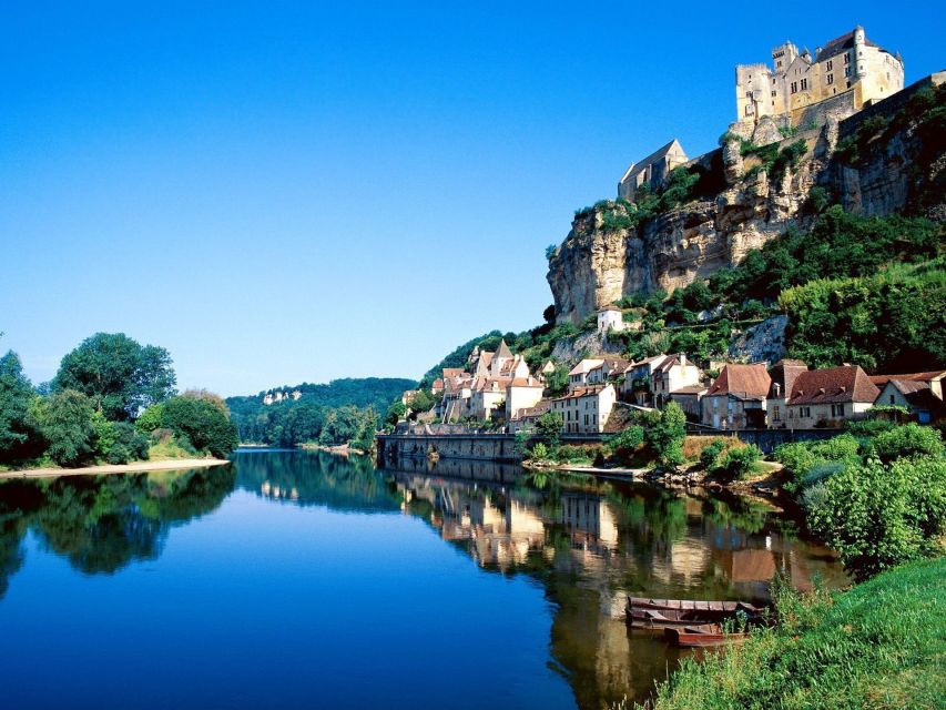 Sarlat-la-Canéda: Private Tour of the Cave and Castle - Prehistoric Cave Paintings