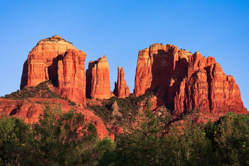 Sedona: Open-Air Van Tour With a Local Guide and 6 Stops - Cathedral Rock and Thunder Mountain