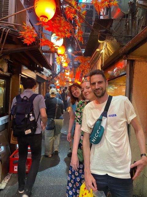 Shinjuku: Bar Hopping Night Tour at Japanese Izakaya - Itinerary Highlights