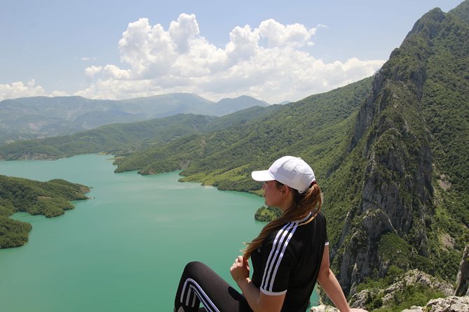 Tirana Walking Tour and Bovilla Lake (3-6 Pax) - Itinerary Details