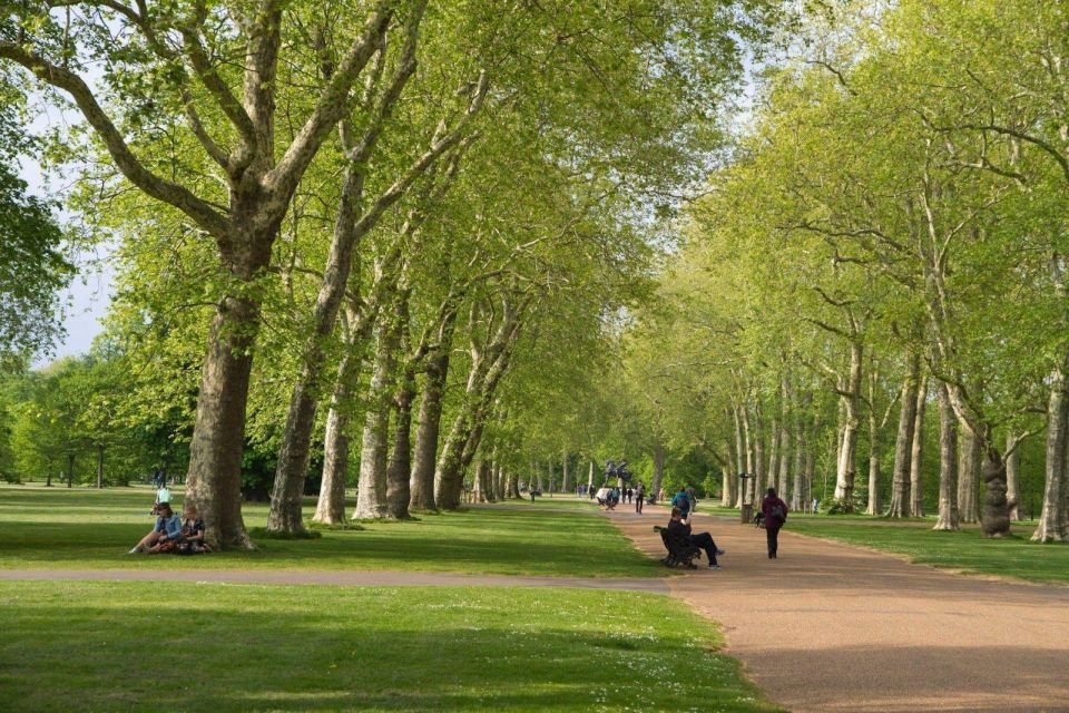 Uncover the Charms: A Self-Guided Audio Tour of Royal Parks - Dianas Memorial Fountain