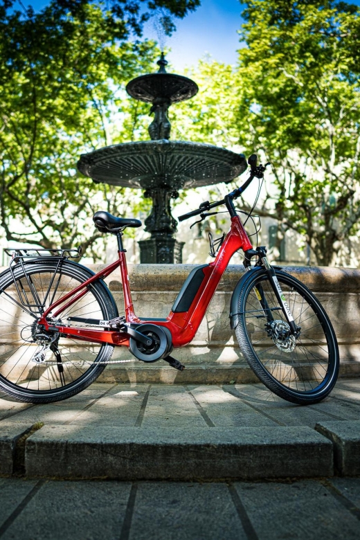 Uzès: Picnic in the Middle of the Provencal Garrigue - Exploring Uzès on E-Bikes