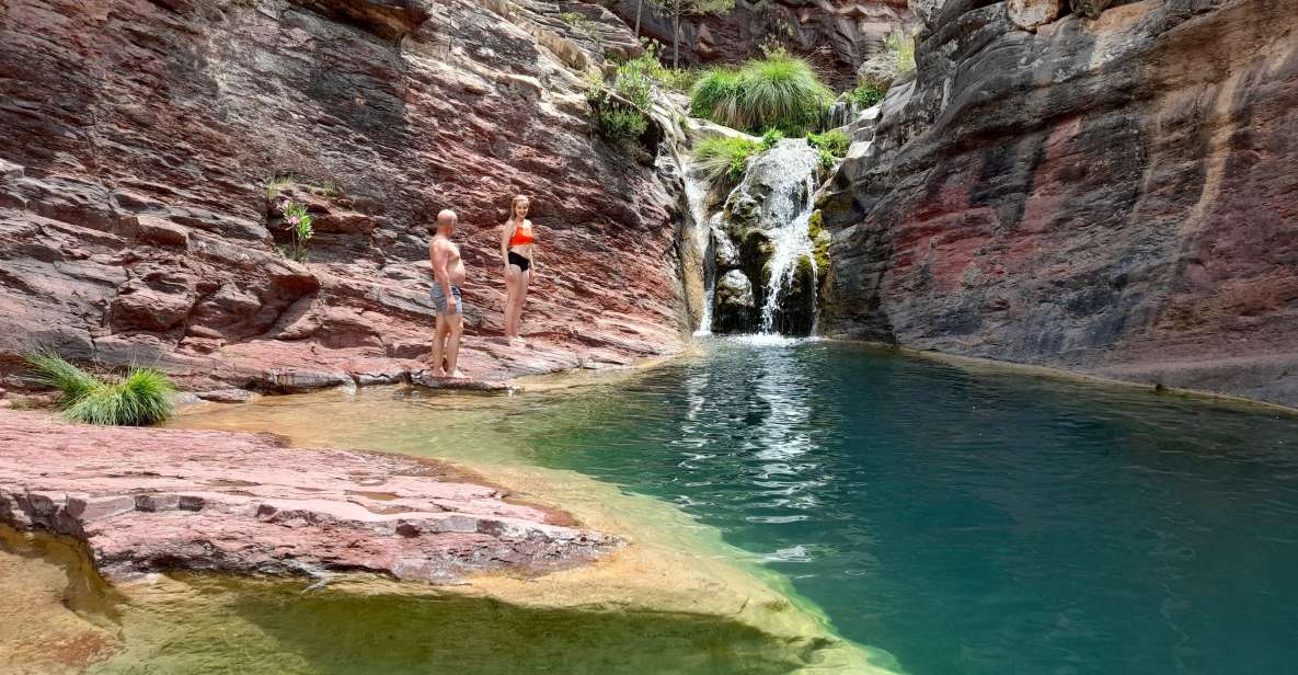 Valencia: Take a Dip in the El Pozo Negro Natural Pool - Location and Natural Features