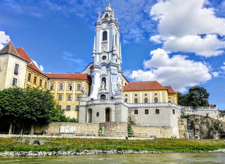 Vienna: Wachau Valley Private Kayak and Wine Tour - Itinerary