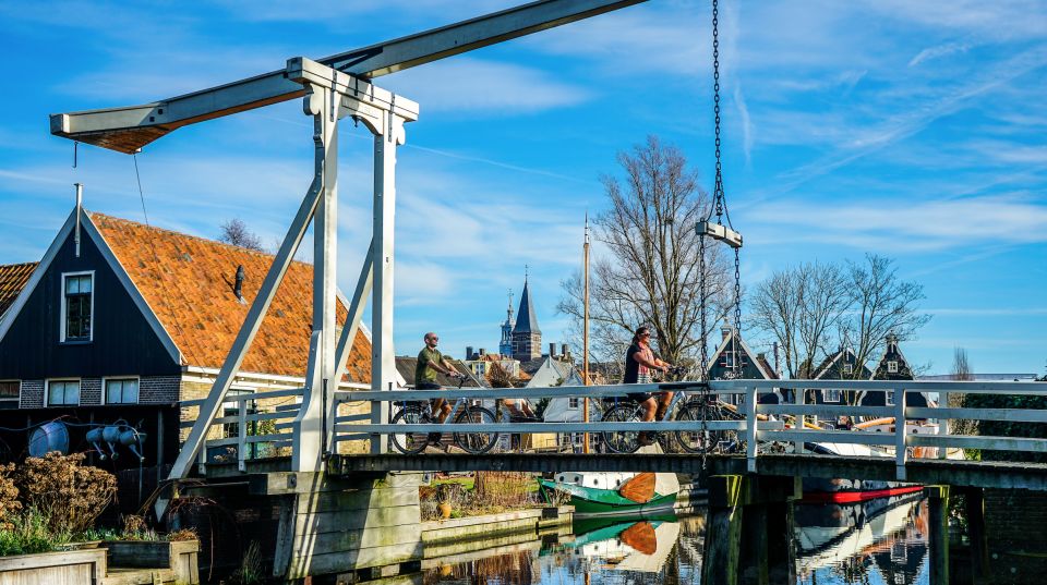 Volendam: Bike Rental With Suggested Countryside Route - Experience Highlights