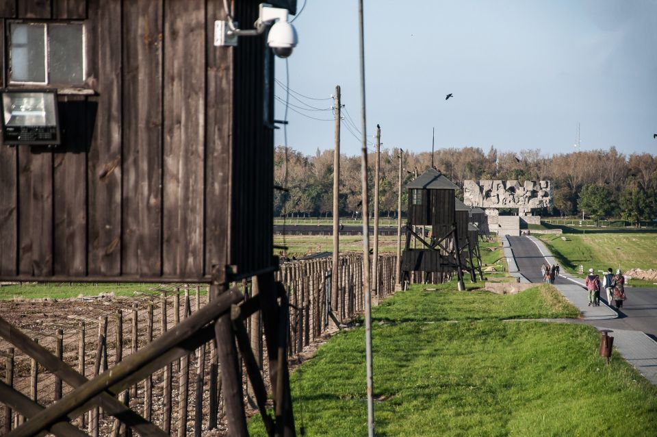 Warsaw: Majdanek Concentration Camp & Lublin Guided Day Tour - Customer Reviews and Ratings