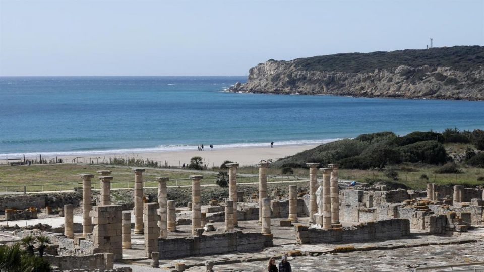 1 Day for Vejer and the South Beaches of Cádiz in SUV (4x4) - Unique Tour Experience