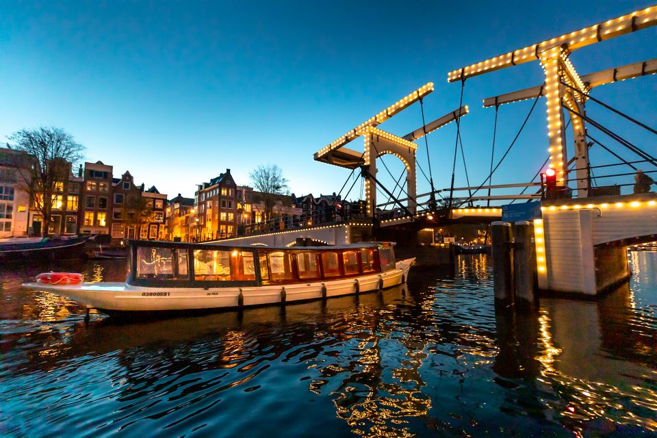 Amsterdam: Evening Guided Cruise With Bar on Board - Cruise Itinerary and Landmarks