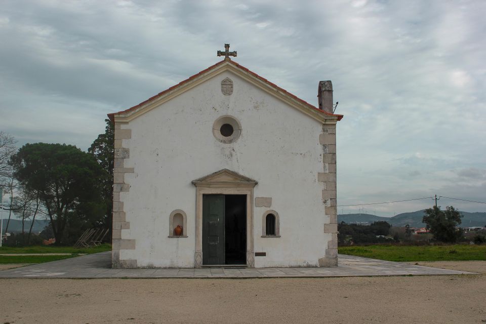 Battle of Aljubarrota Interpretation Center - Outdoor Battlefield Exploration