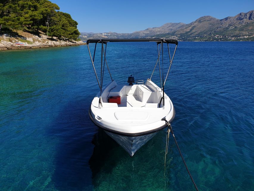 Cavtat: Rent a Boat - Safety and Requirements