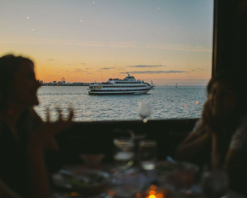 Chicago: Lake Michigan Gourmet Brunch/Lunch/Dinner Cruise - 360-Degree Observation Deck Views