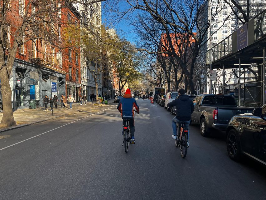 Downtown Bike Tour With Stylish Dutch Bikes! - Tour Route and Attractions