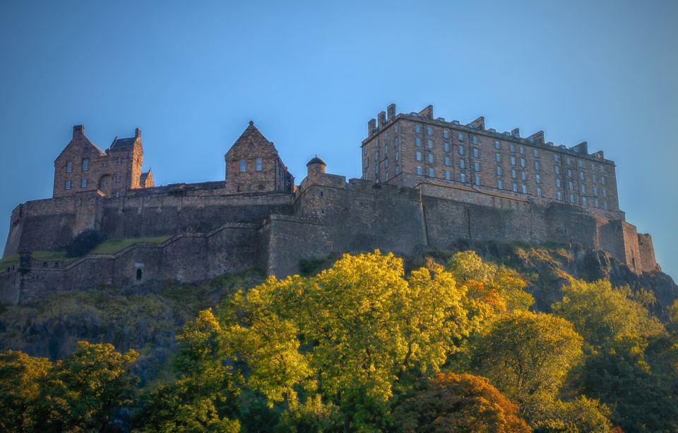 Edinburgh Welcome Tour: Private Tour With a Local - Highlights of the Tour