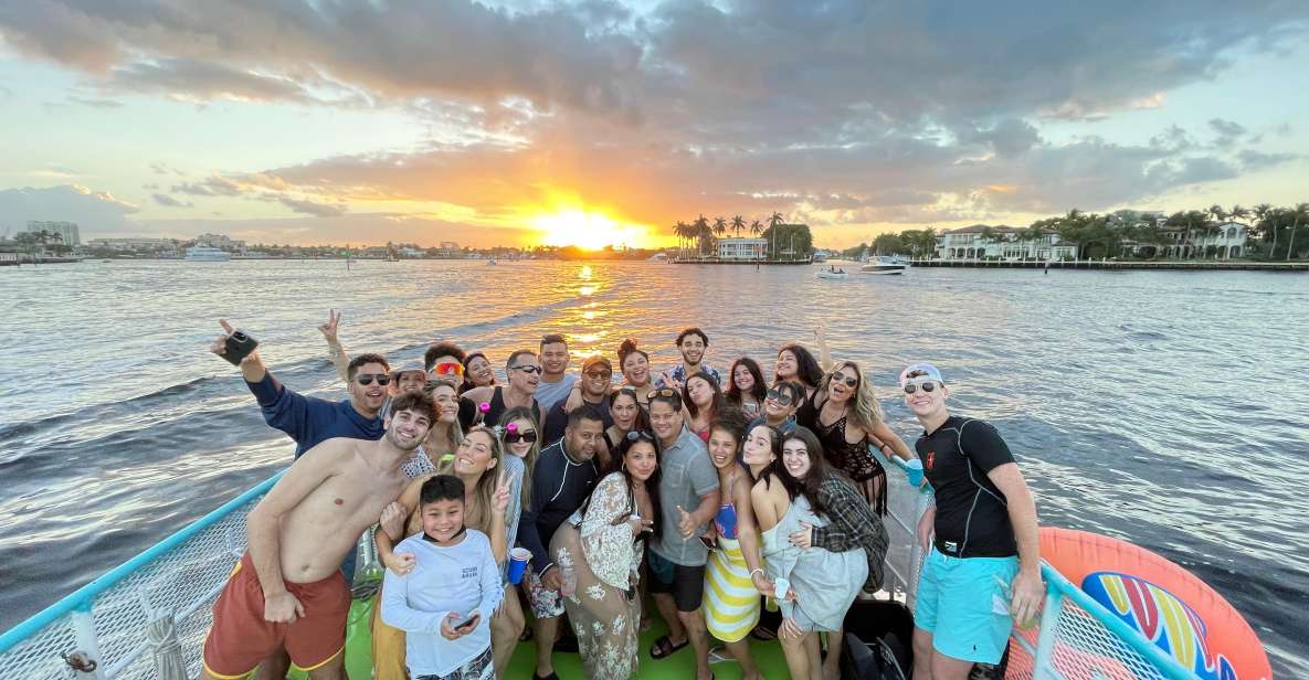 Fort Lauderdale: Sunset Fun Cruise With Downtown Views - Onboard Amenities