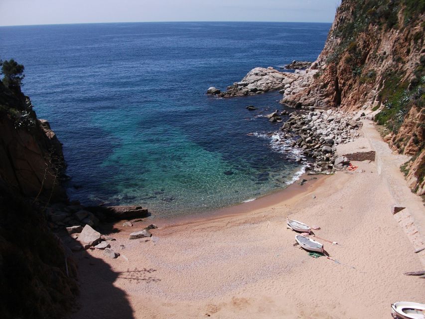 From Barcelona: Private Girona and Costa Brava Guided Tour - Charming Calella De Palafrugell