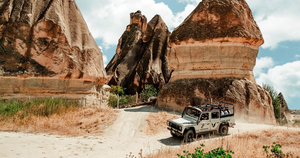 From Göreme/Ürgüp: Cappadocia Jeep Safari Sunrise or Sunset - Off-road Excursion