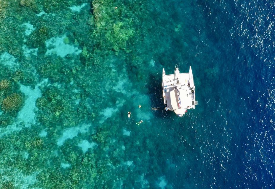 From Keauhou Bay: Snorkel Cruise to Captain Cooks Monument - Viewing Underwater Lava Formations