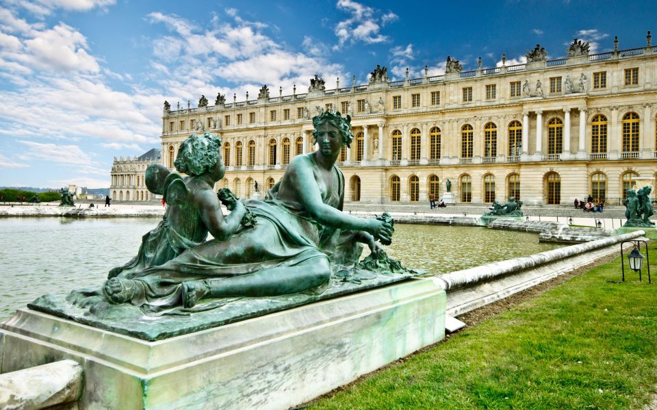 From Paris: Private Versailles Guided Tour - Admiring Portraits of Former Residents