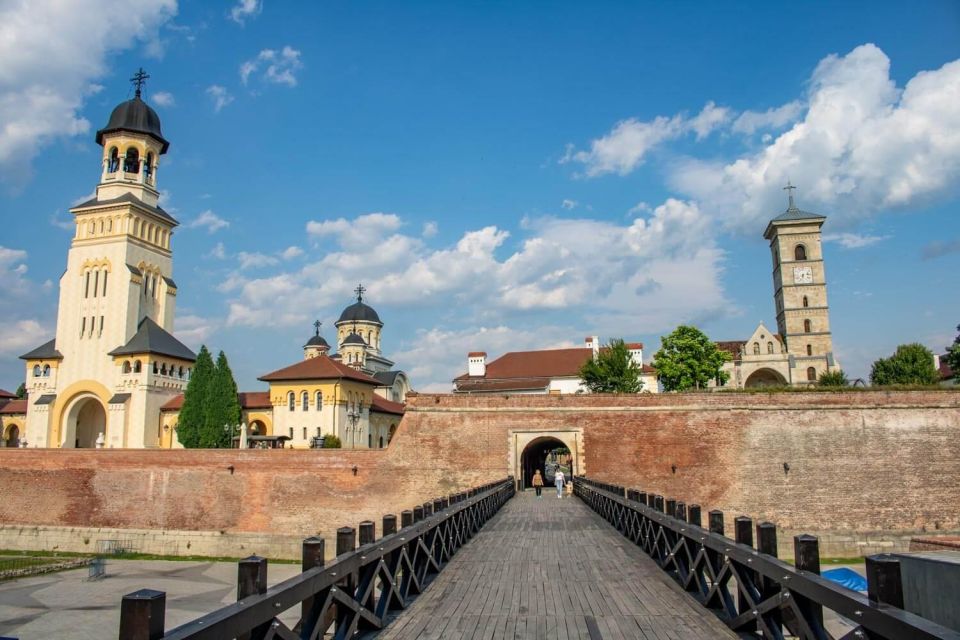 From Sibiu: Alba Carolina Citadel and Corvins Castle Tour - Visit to Alba Carolina Citadel