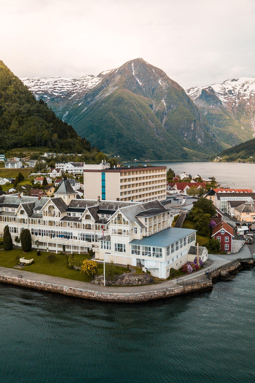 From Vik: Guided Fjord & Glacier Tour to Fjaerland - Norwegian Glacier Museum