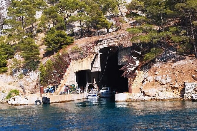 Hidden Bays and Tunnels of Brač Island Private Boat Adventure - Meeting and Pickup Details