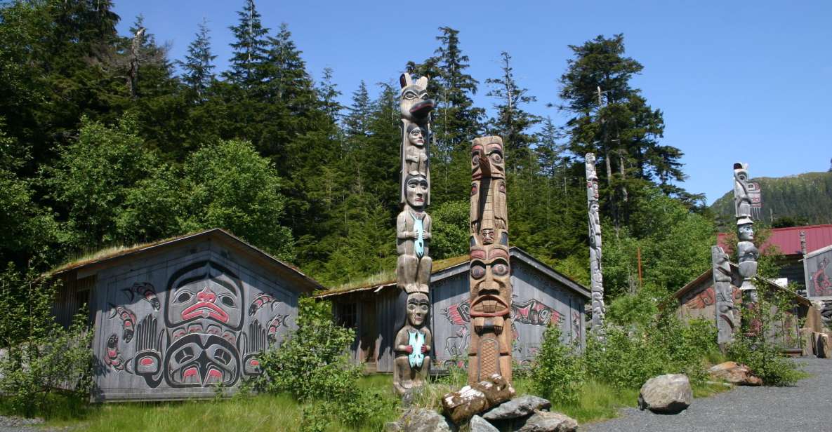 Ketchikan: Potlatch Park, City and Wildlife Private Van Tour - Potlatch Park Exploration