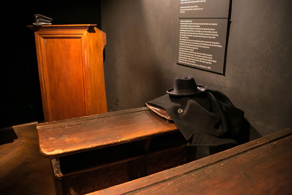 Krakow: Schindlers Factory Guided Tour - Museum Features