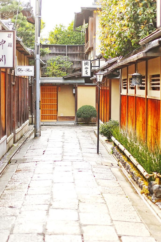 Kyoto: Higashiyama Highlights and Hidden Gems Walking Tour - Tour Experience