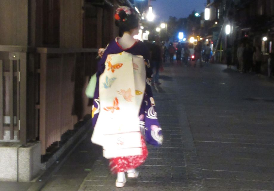 Kyoto: Kiyomizu Temple, Pagoda, Gion, Geisha (Italian Guide) - Accessibility and Assistance