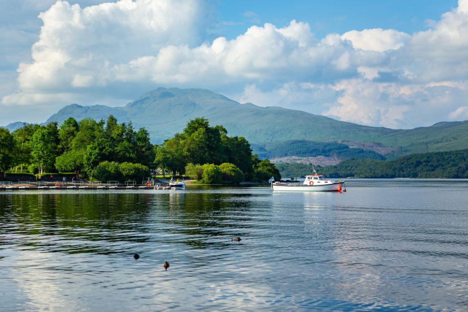 Loch Lomond: Island Discovery 2-Hour Cruise - Historical Commentary by Neil Oliver