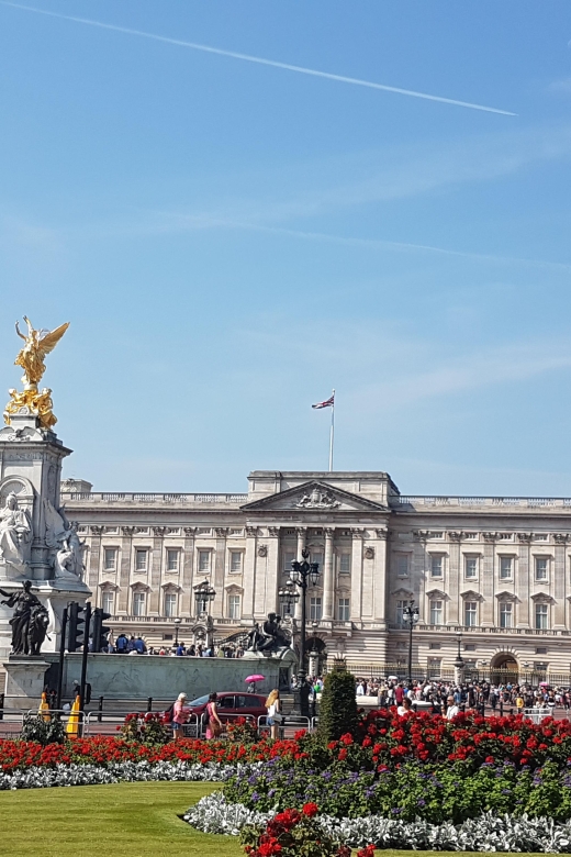 London: The Crown British Royalty Walking Tour - Buckingham Palace Exploration