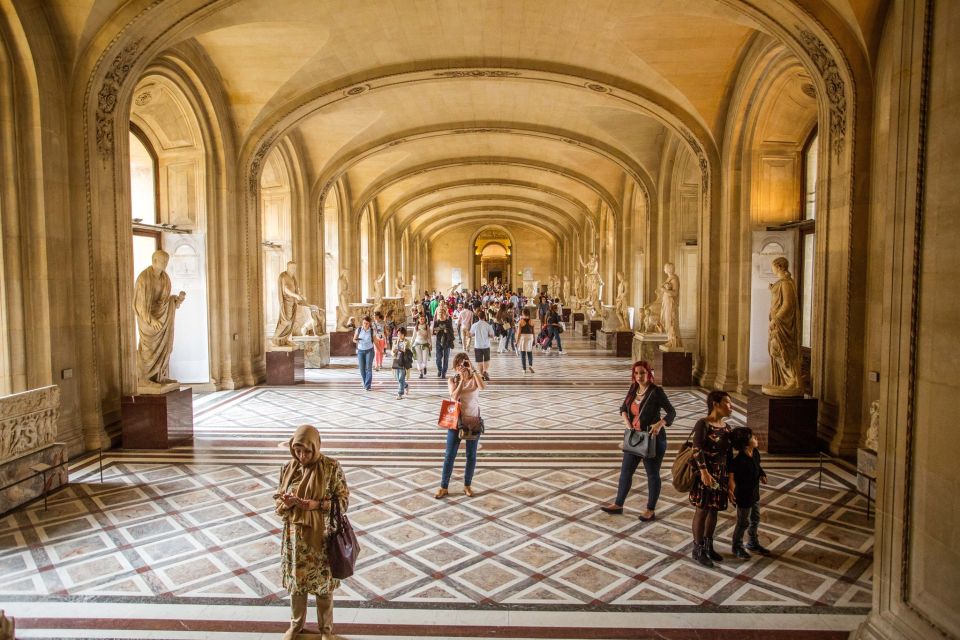 Louvre Museum: Skip-the-Line Guided Tour - Marvel at Greek, Etruscan, Roman Relics