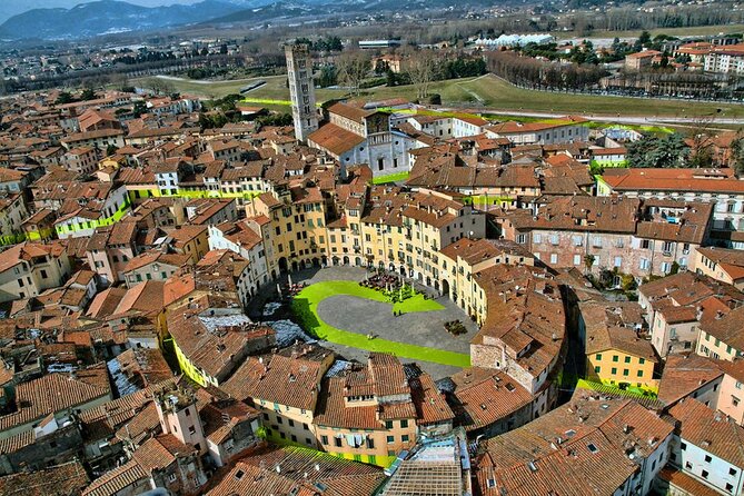 Lucca: Self-Guided Tour by Bike With MAP - Exploring Luccas Historic Center