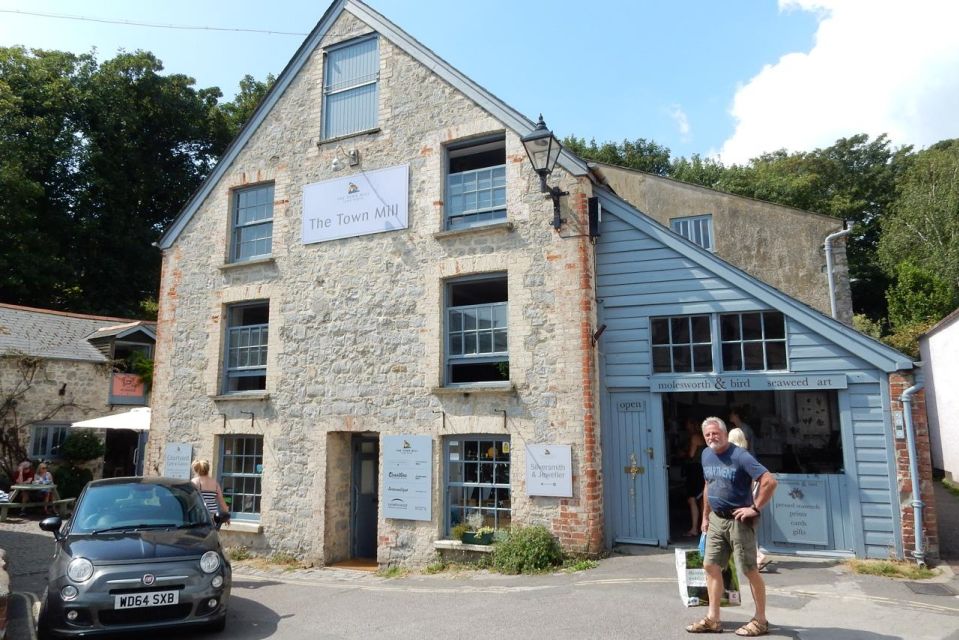 Lyme Regis: Quirky Self-Guided Smartphone Heritage Walks - Highlights of Lyme Regis