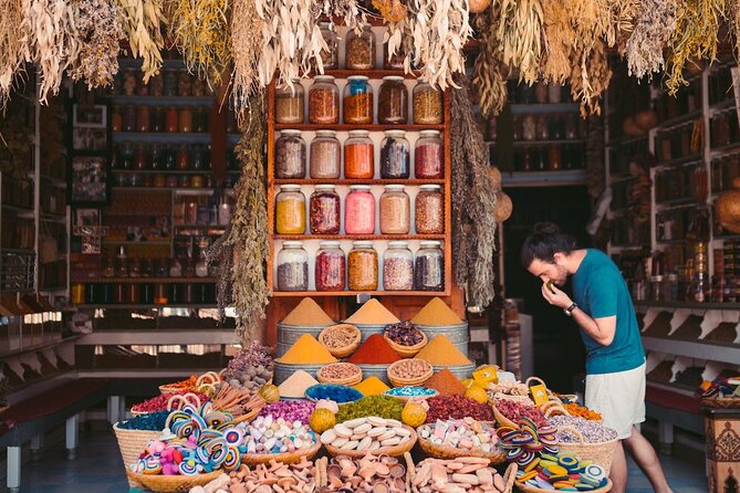 Marrakech Private Shopping in Berbers Souks - Old Market - Meeting Point and Pickup Options