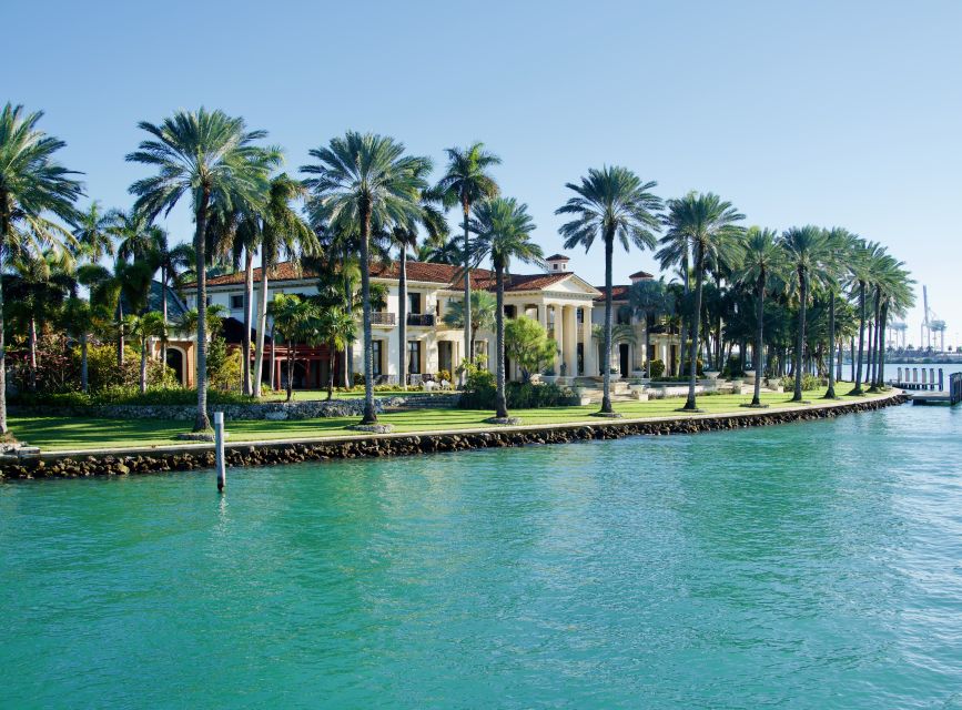 Miami: Biscayne Bay Mansions Sightseeing Cruise - Onboard Amenities