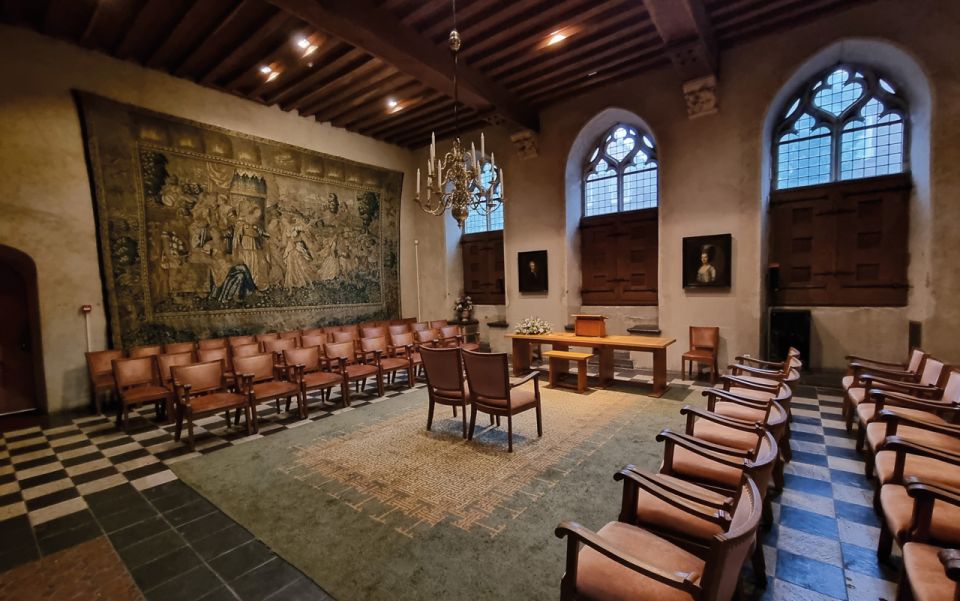 Middelburg: Guided Tour Townhall - Booking Information