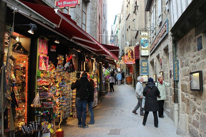 Mont Saint Michel Guided Tour With Abbey Visit From Paris - Customer Reviews