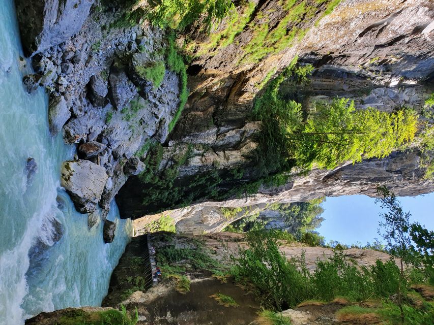 Montreux Private Tour: Waterfalls Valley&Aareschlucht Gorge - Waterfalls in the Valley