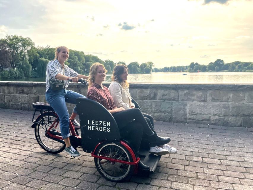 Münster: Rickshaw Rental - Convenient Rental and Pickup Location